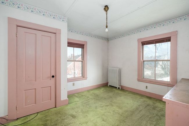 R - 20 Cross St, House other with 4 bedrooms, 2 bathrooms and 5 parking in Beverly MA | Image 15