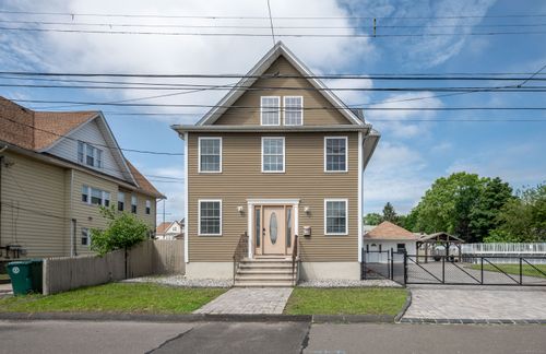 56 Lines Pl, Stratford, CT, 06615-6409 | Card Image