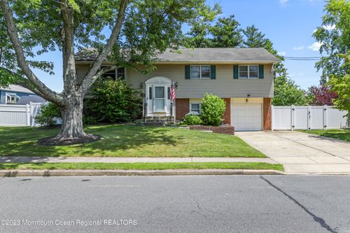 6 Compton Way, Hamilton Square, NJ, 08690 | Card Image