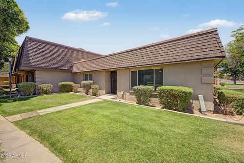 1733 E Ellis Dr, Tempe, AZ, 85282-7233 | Card Image