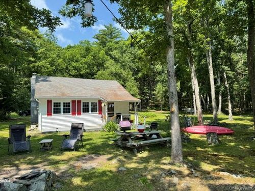 179 W Mohican Trl, Glen Spey, NY, 12737-5948 | Card Image