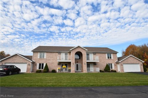 3-841 Auburn Hills Dr, Youngstown, OH, 44512-7722 | Card Image