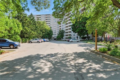 909-700 Dynes Rd, Burlington, ON, L7N3M2 | Card Image