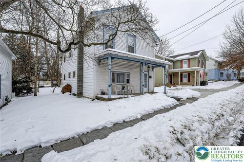 10 E Harrison St, Tunkhannock, PA, 18657-1004 | Card Image