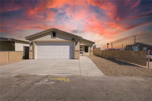 2116 Del Rey Dr, Bullhead City, AZ, 86442-5545 | Card Image