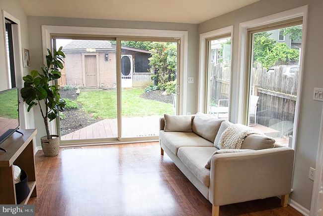 736 Seitz St, Home with 3 bedrooms, 2 bathrooms and null parking in EASTON PA | Image 9