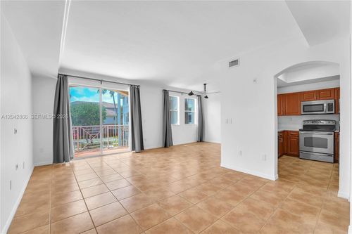 210-8858 W Flagler St, Miami, FL, 33174-2414 | Card Image