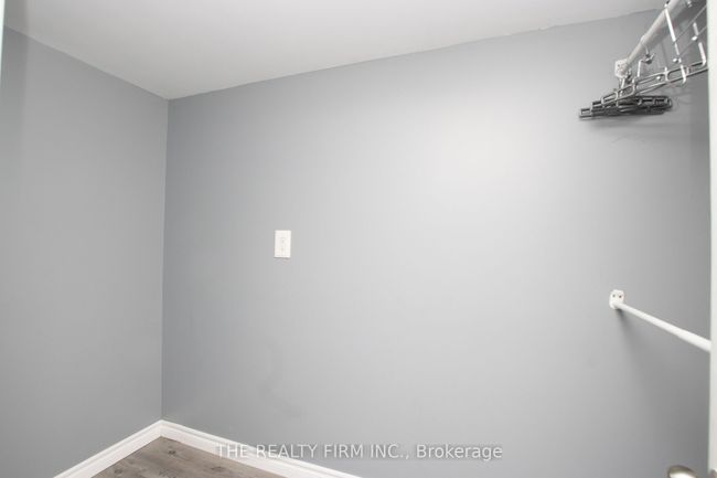 666 Lorne Ave, Home with 5 bedrooms, 3 bathrooms and 1 parking in London ON | Image 33