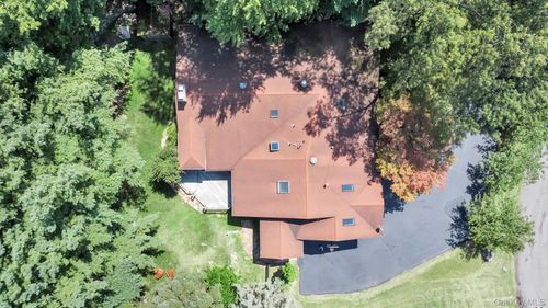 4 Hilltop Pl, Monsey, NY, 10952-2403 | Card Image