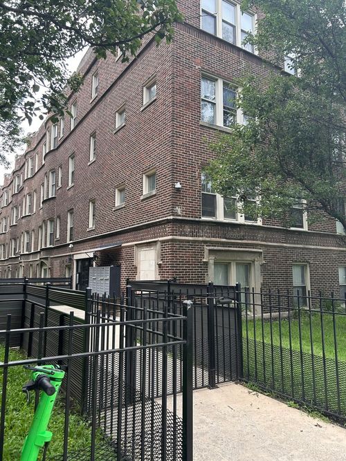403-4400 S Drexel Boulevard, Chicago, IL, 60653 | Card Image