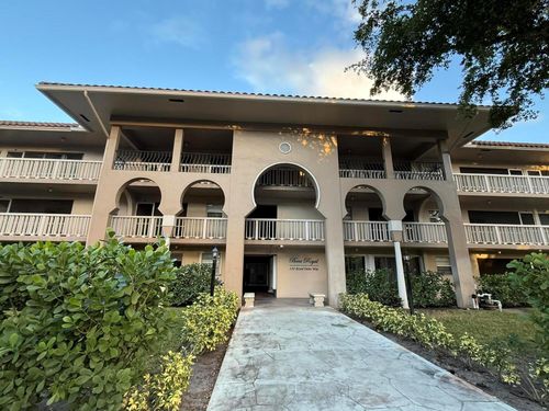 apt-306-100 Royal Palm Way, Boca Raton, FL, 33432-8754 | Card Image