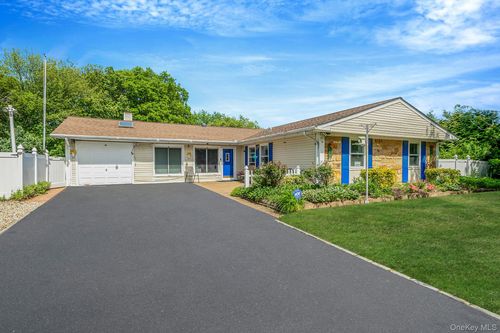 5 Tawny Pass, Brookhaven, NY, 11720 | Card Image