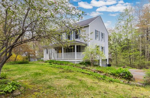 33 South Summer Street, Nottingham, NH, 03290 | Card Image
