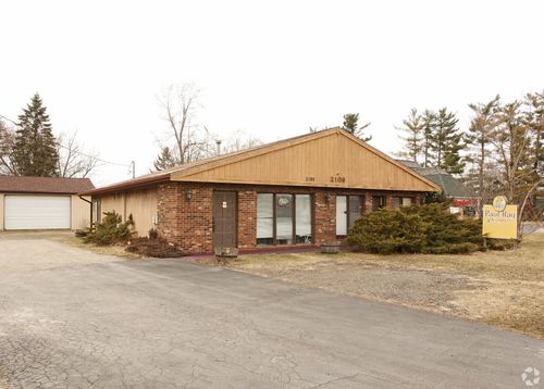2106 Horton Rd, Jackson, MI, 49203-5524 | Card Image