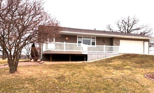 1963 118th St, Hazleton, IA, 50641-9607 | Card Image