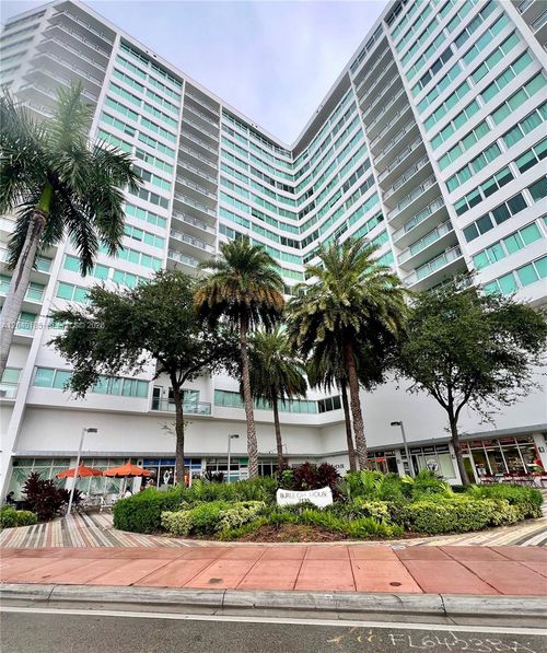 1523-7135 Collins Ave, Miami Beach, FL, 33141-3238 | Card Image