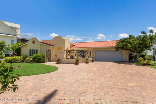 811 Arlington Rd, PALMETTO, FL, 34221-8670 | Card Image