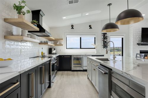 3900 Lake Park Cv, Lago Vista, TX, 78645-6108 | Card Image