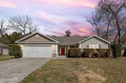 136 Braeburn Blvd, Richlands, NC, 28574-8463 | Card Image