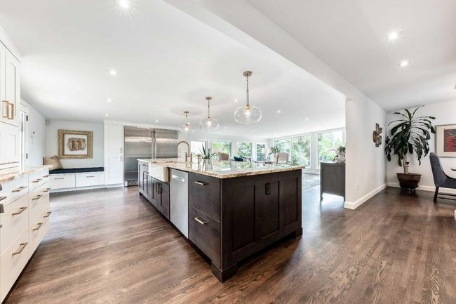 2328 Uxbridge Drive Nw, House other with 3 bedrooms, 3 bathrooms and 5 parking in Calgary AB | Image 14