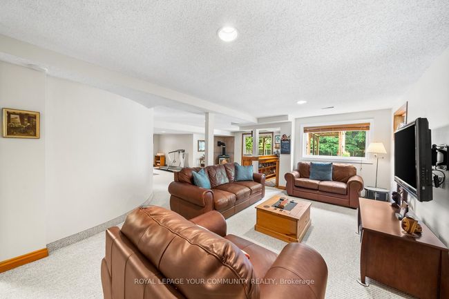 48 Lanewood Dr, House other with 4 bedrooms, 4 bathrooms and 2 parking in Aurora ON | Image 25