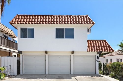 223 Avenida Victoria, San Clemente, CA, 92672 | Card Image