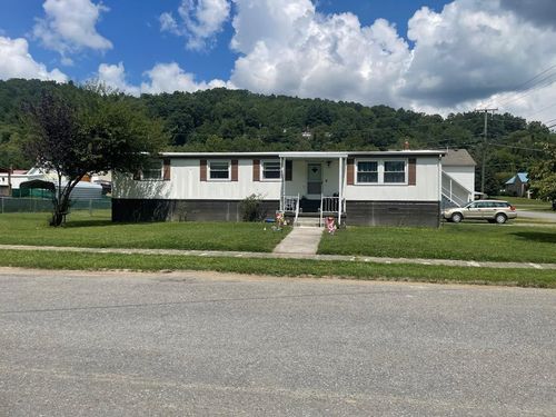 1903 4th St, Richlands, VA, 24641-2351 | Card Image