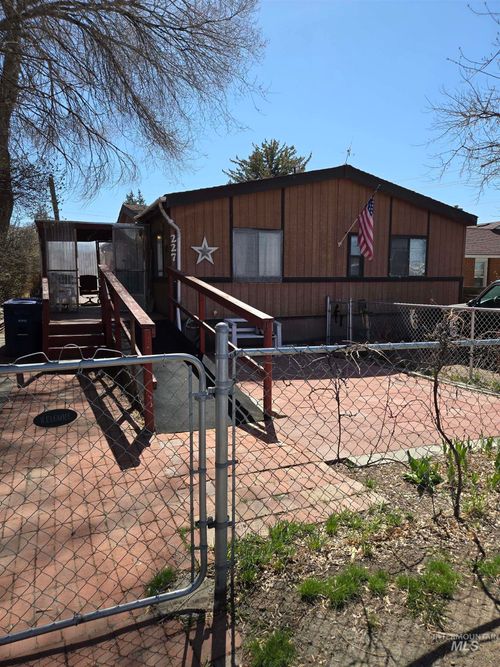 227 W Avenue D, Jerome, ID, 83338-3007 | Card Image