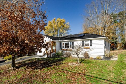 10 Fredonia Rd, Greenville, PA, 16125-1504 | Card Image