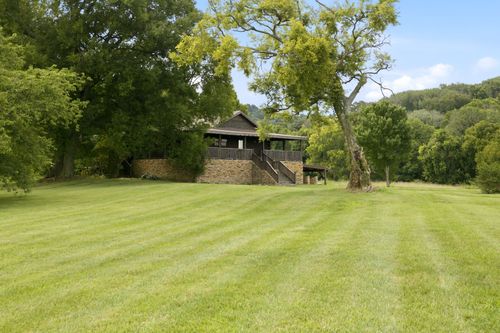 2425 Allisona Rd, Eagleville, TN, 37060-4271 | Card Image
