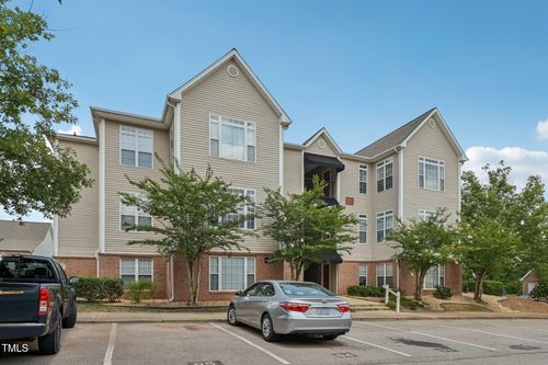 apt-303-2521 Friedland Pl, Raleigh, NC, 27617-8496 | Card Image