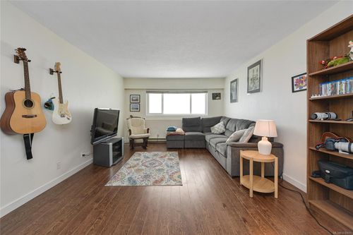 7-848 Esquimalt Rd, Esquimalt, BC, V9A6W9 | Card Image