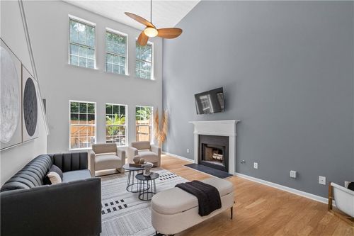 1484-1484 Gates Cir Se, Atlanta, GA, 30316-4096 | Card Image
