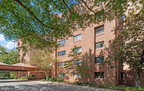 apt-402-11500 Fairway Dr, Reston, VA, 20190-4456 | Card Image