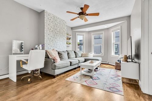3-17 I St, Boston, MA, 02127 | Card Image
