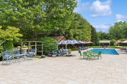 525 S Harbor Rd, Southold, NY, 11971-4515 | Card Image