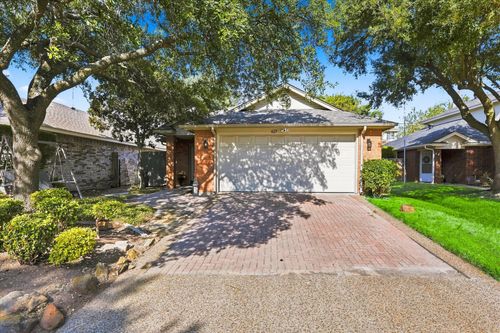 617 Renaissance Pl, Cedar Hill, TX, 75104-1765 | Card Image