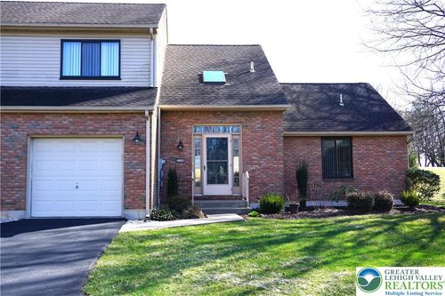 3208 Oakland Square Drive, Bethlehem Twp, PA, 18020 | Card Image