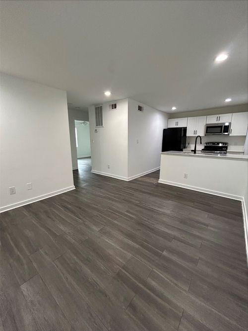 111-321 E 8th St, Dallas, TX, 75203-5203 | Card Image