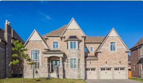 21 Lake Marie Trail, King City, ON, L7B0P5 | Card Image