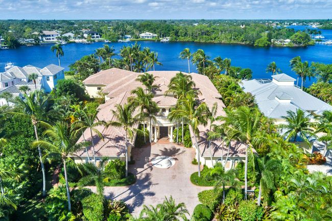 19223 Riverside Dr, House other with 5 bedrooms, 6 bathrooms and null parking in Tequesta FL | Image 71