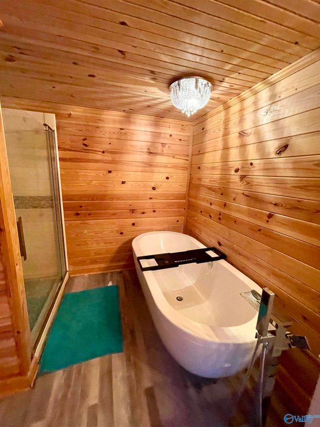 160 Mohawk Trl, House other with 3 bedrooms, 3 bathrooms and null parking in Ohatchee AL | Image 33