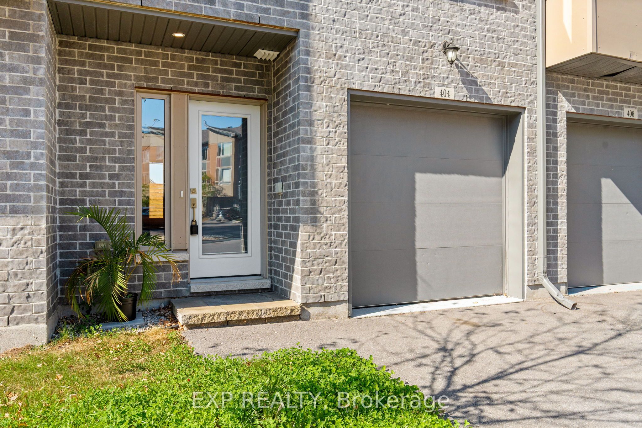 Residential in Hunt Club - Windsor Park Village and Area 2