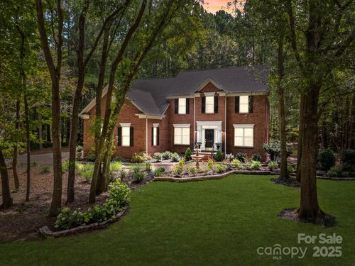 4400 Serene Ln, Charlotte, NC, 28216-8503 | Card Image