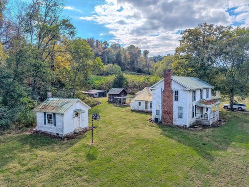 1905 Weakley Creek Rd, Lawrenceburg, TN, 38464-8318 | Card Image