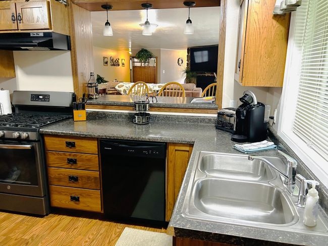 7251 Bradley St, House other with 3 bedrooms, 2 bathrooms and 2 parking in LAKE TOMAHAWK WI | Image 11