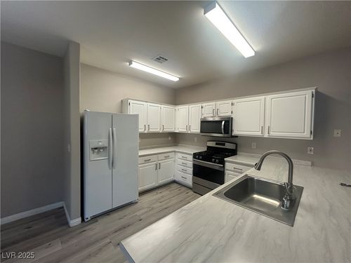 2112-855 N Stephanie St, Henderson, NV, 89014-3080 | Card Image
