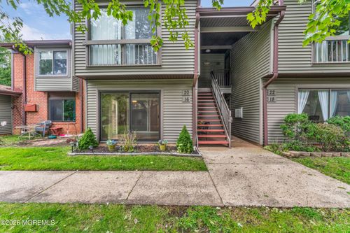 16 Medford Ct, Red Bank, NJ, 07701-5424 | Card Image