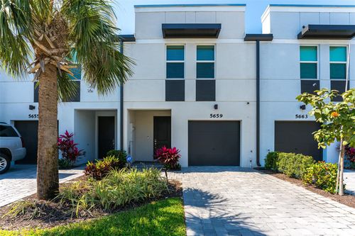 5659 Enclave Dr, Mangonia Park, FL, 33407-2121 | Card Image