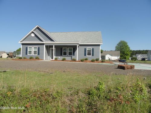137 Phillip Mills Dr, Teachey, NC, 28464-9341 | Card Image